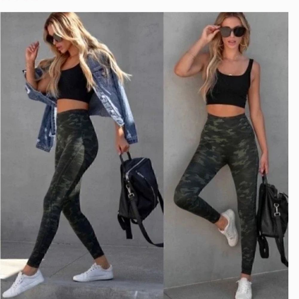 Spanx Look at Me Now Seamless Green Camo Leggings Size Large